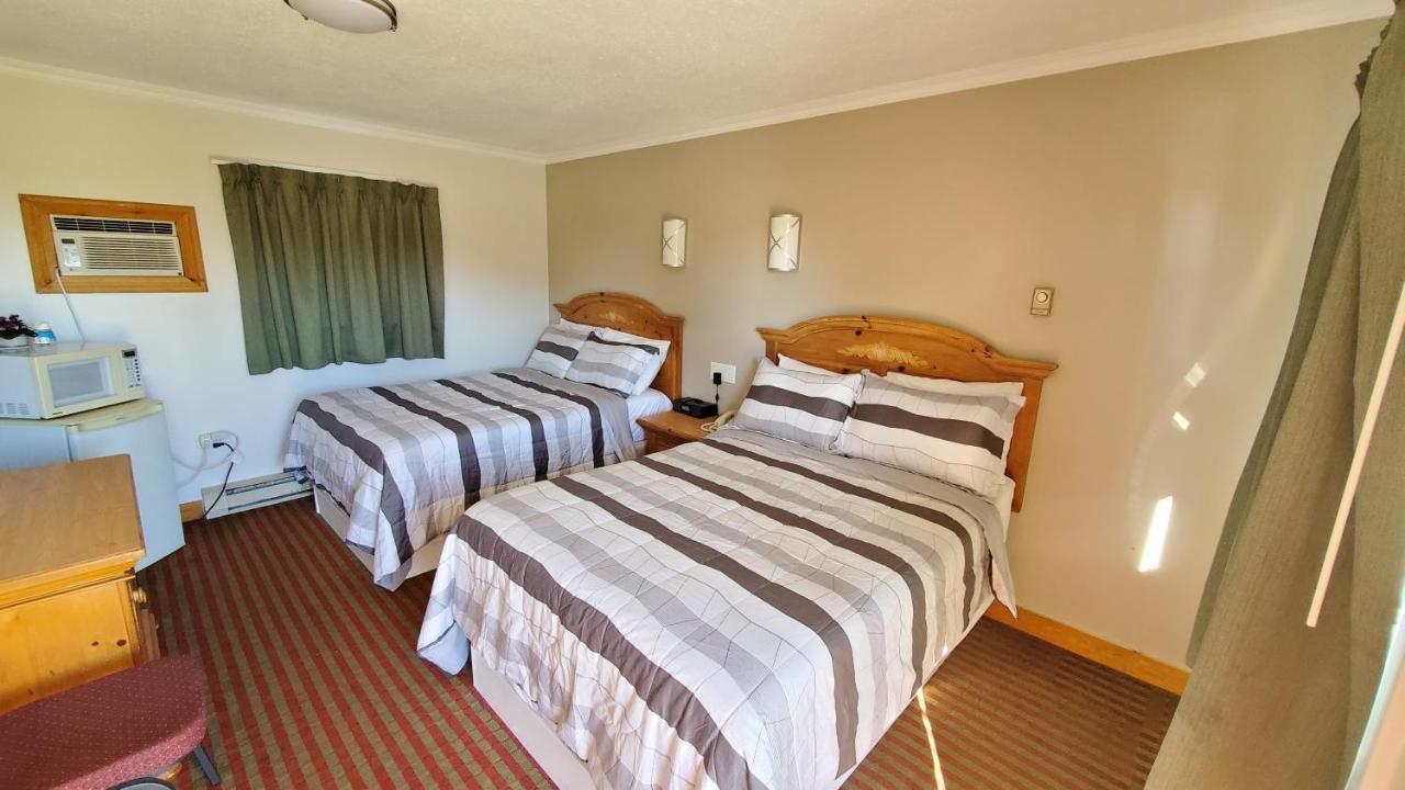 Knights Inn Colonial Fireside Inn Pembroke Exteriér fotografie