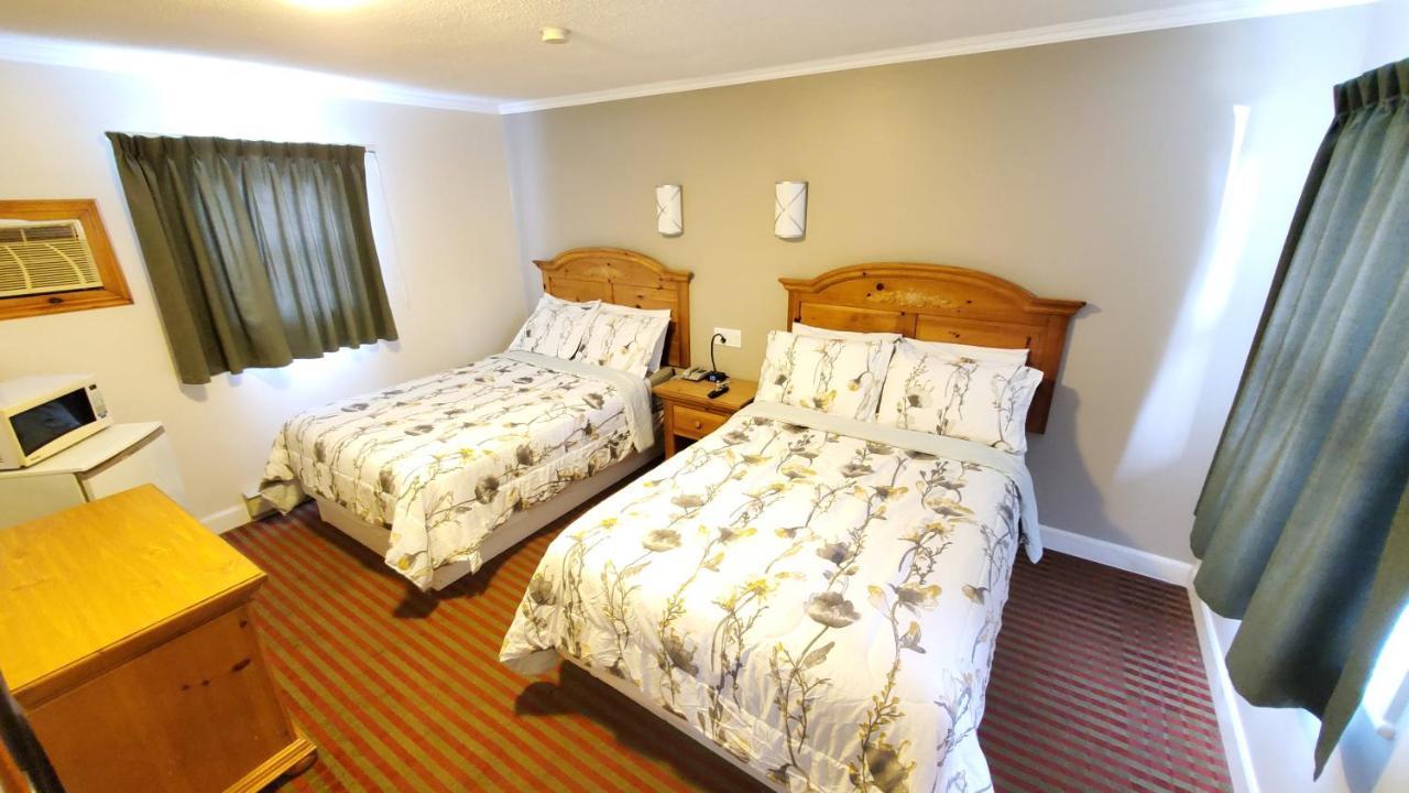 Knights Inn Colonial Fireside Inn Pembroke Exteriér fotografie