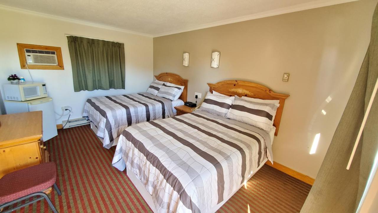 Knights Inn Colonial Fireside Inn Pembroke Exteriér fotografie