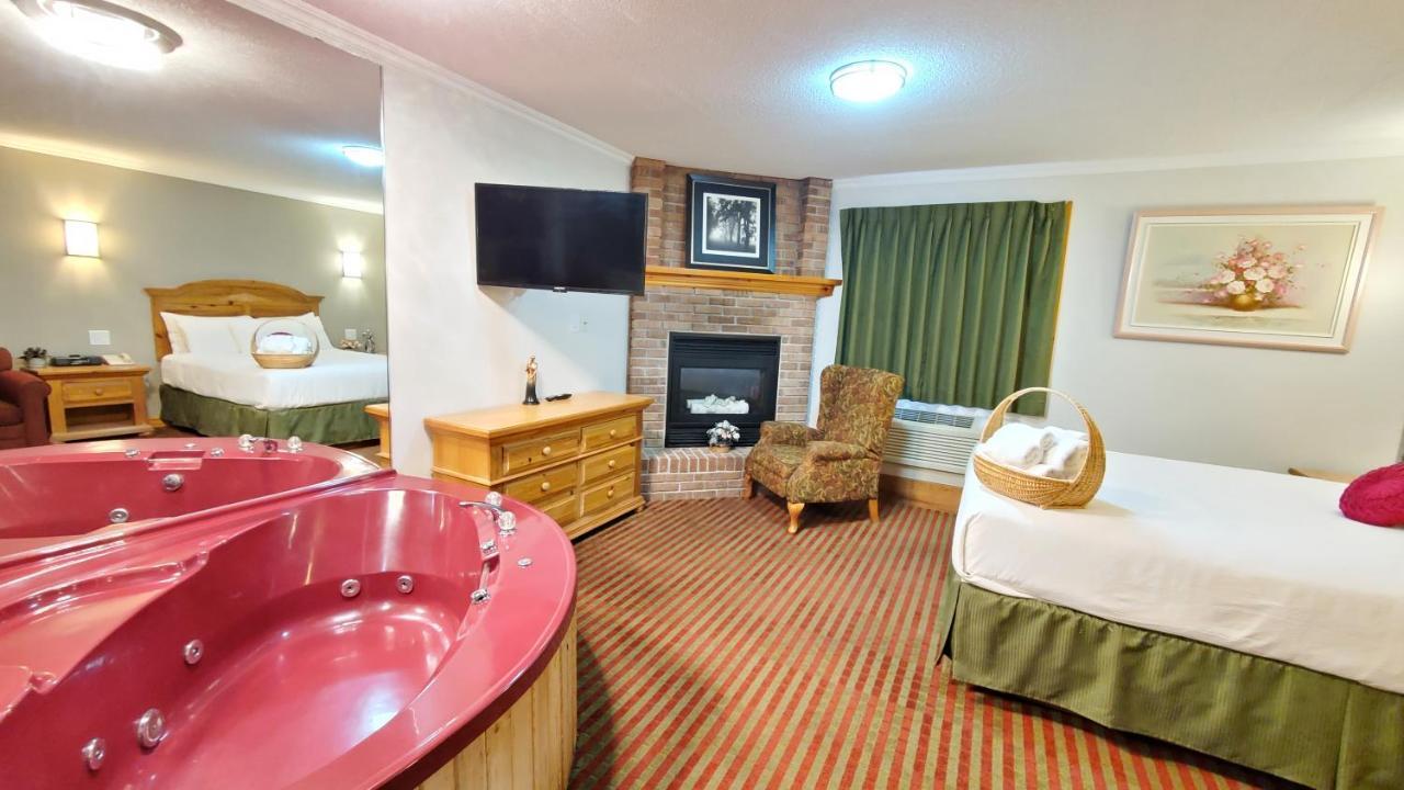 Knights Inn Colonial Fireside Inn Pembroke Exteriér fotografie