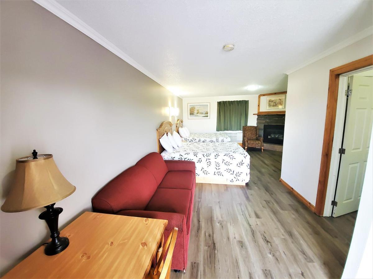 Knights Inn Colonial Fireside Inn Pembroke Exteriér fotografie