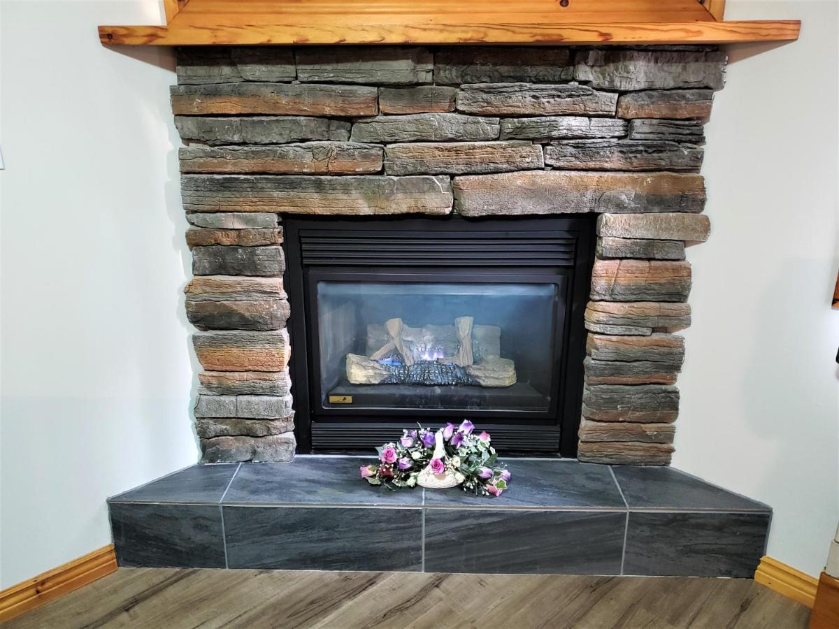 Knights Inn Colonial Fireside Inn Pembroke Exteriér fotografie